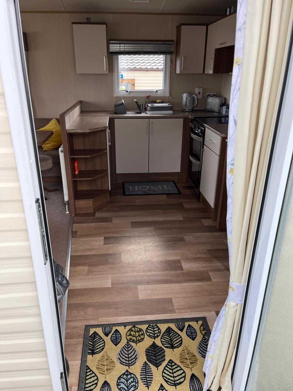 Campsite Lovely 3 Bedroom Caravan To Rent At Hoburne Devon Bay